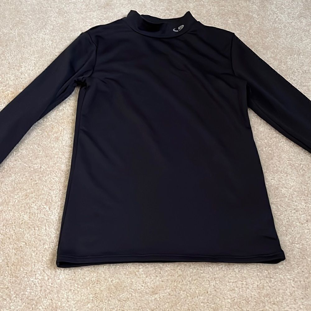 SIZE LARGE CHAMPION TURTLENECK
